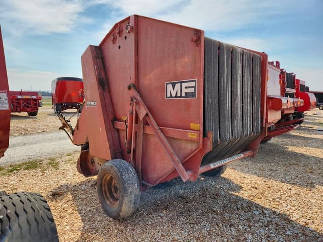 Image of Massey Ferguson 1560 equipment image 2