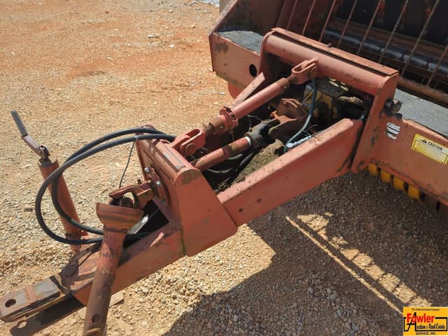 Image of Massey Ferguson 1560 equipment image 2