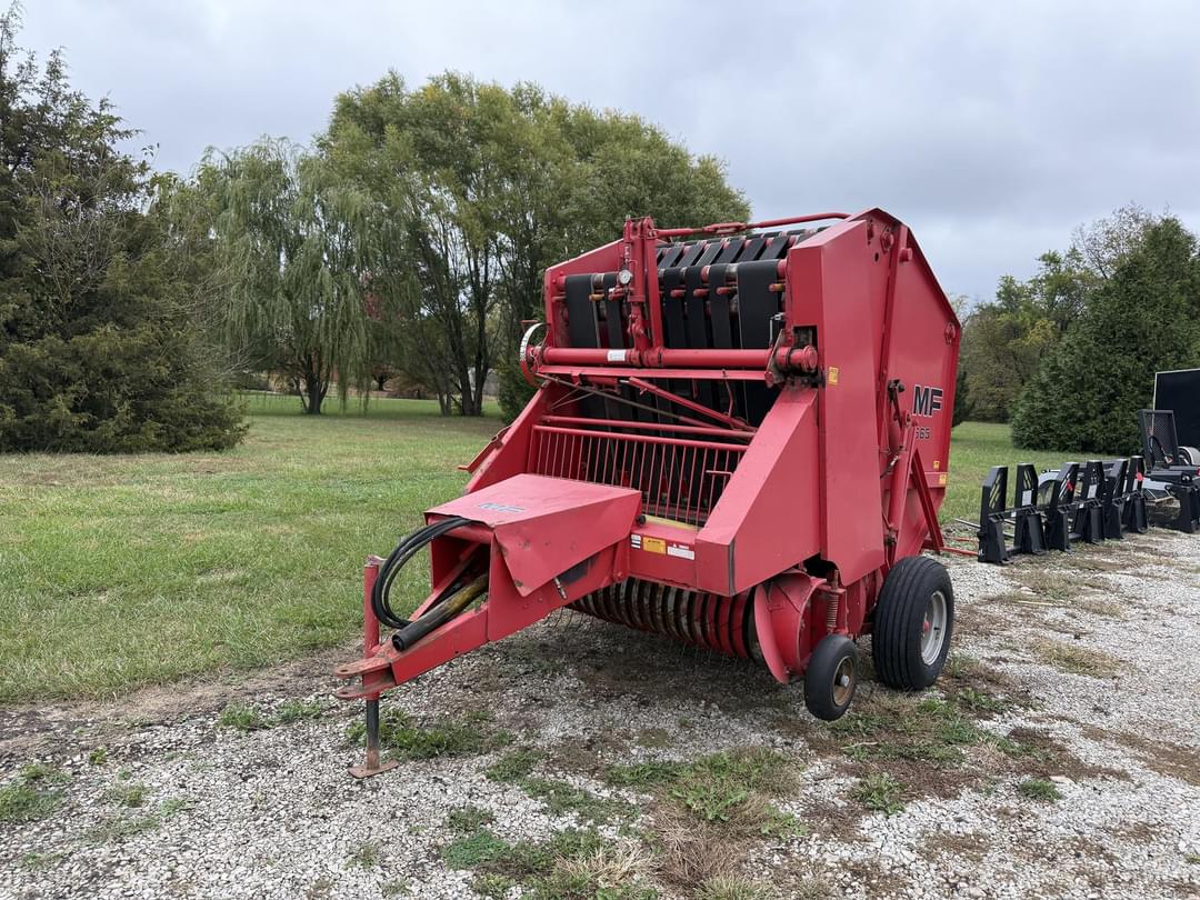 Image of Massey Ferguson 1565 Primary image