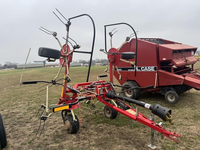 Image of Massey Ferguson TD1635 equipment image 1