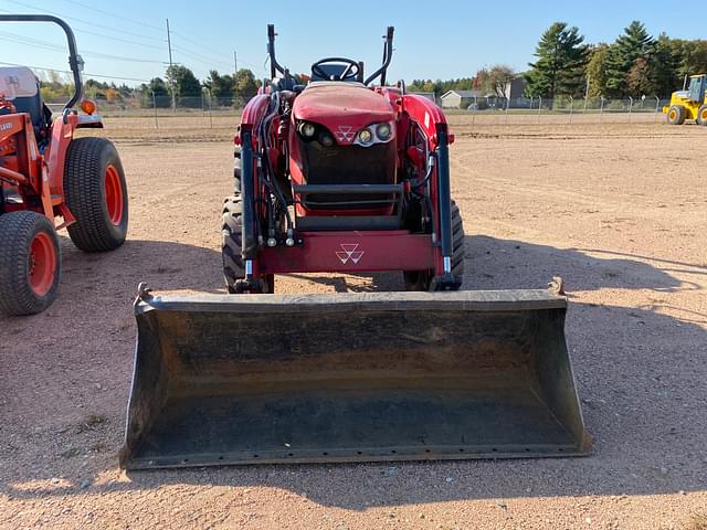 Image of Massey Ferguson 1643 equipment image 1