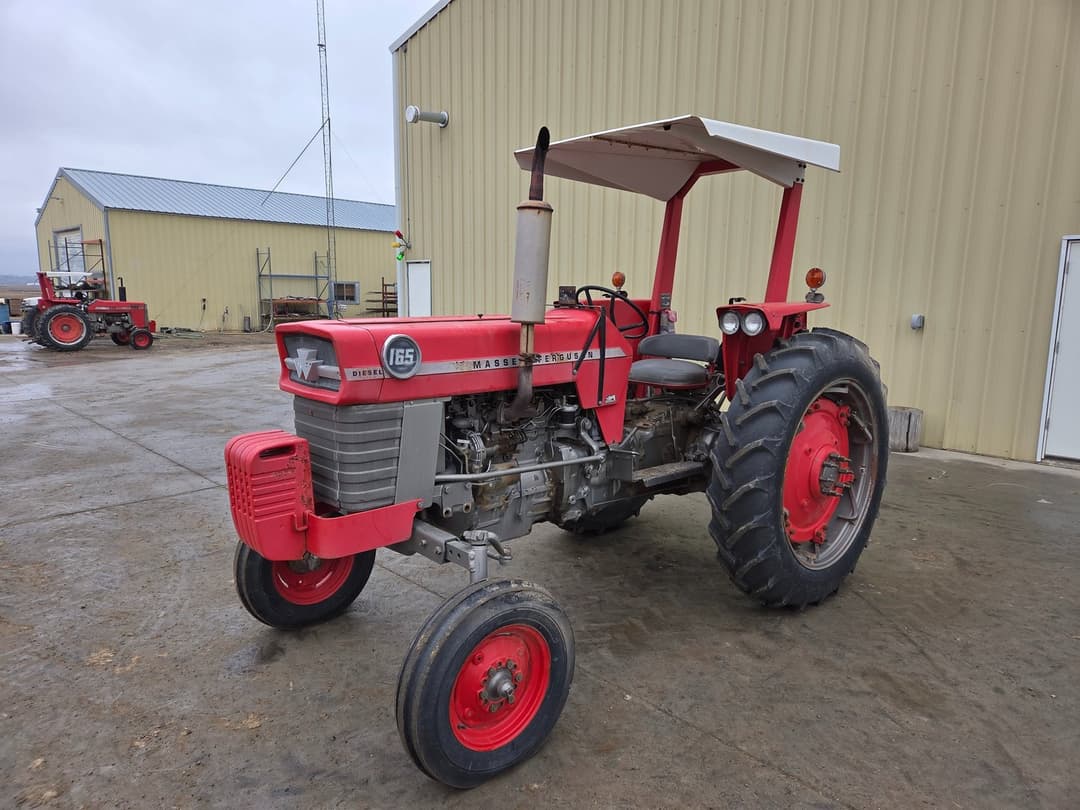 Image of Massey Ferguson 165 Primary image