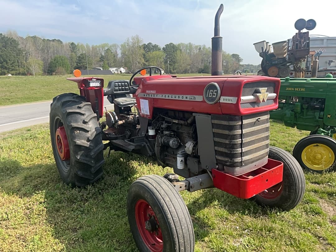 Image of Massey Ferguson 165 Primary image