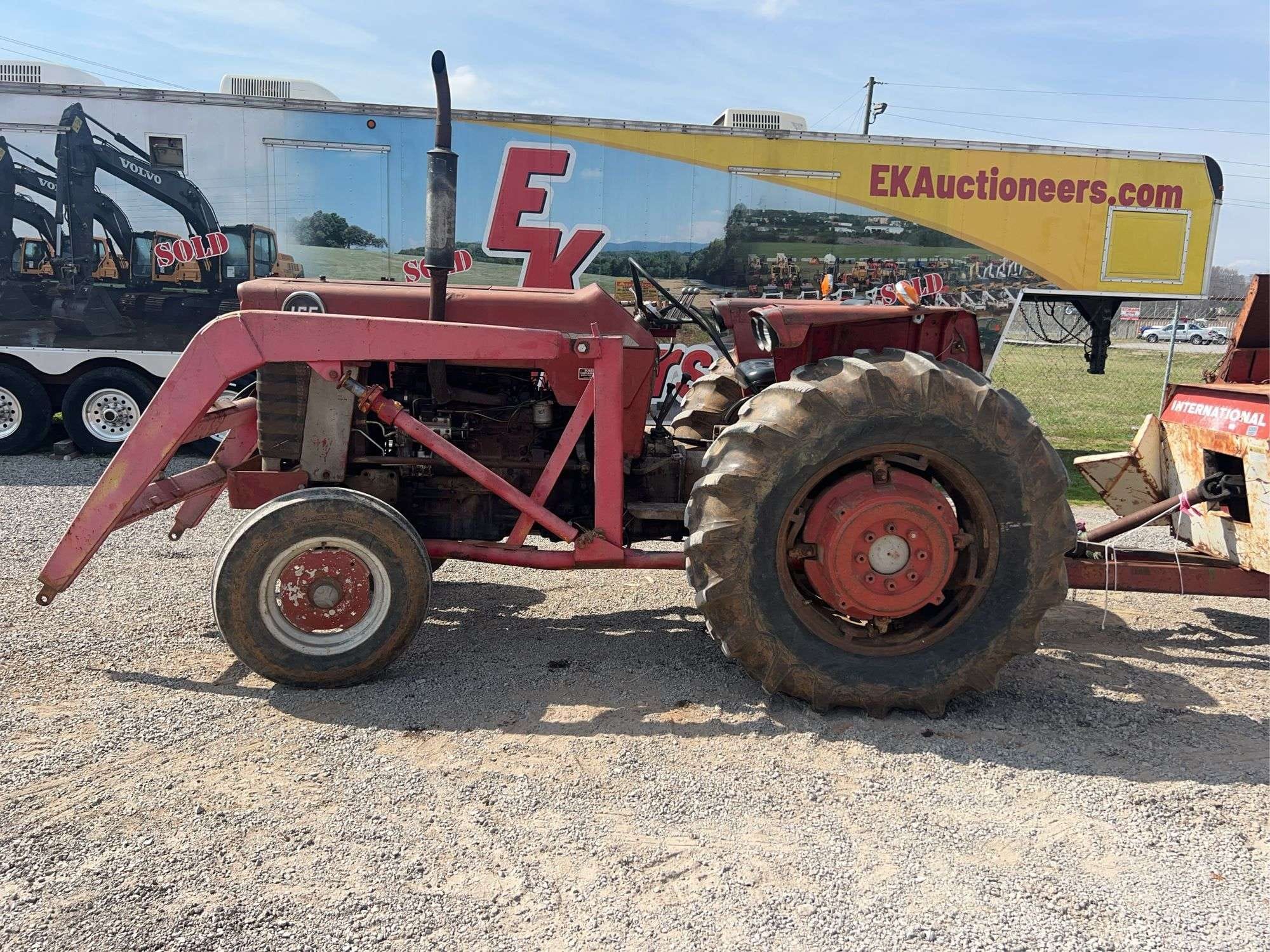 Massey Ferguson 165 Equipment Image0