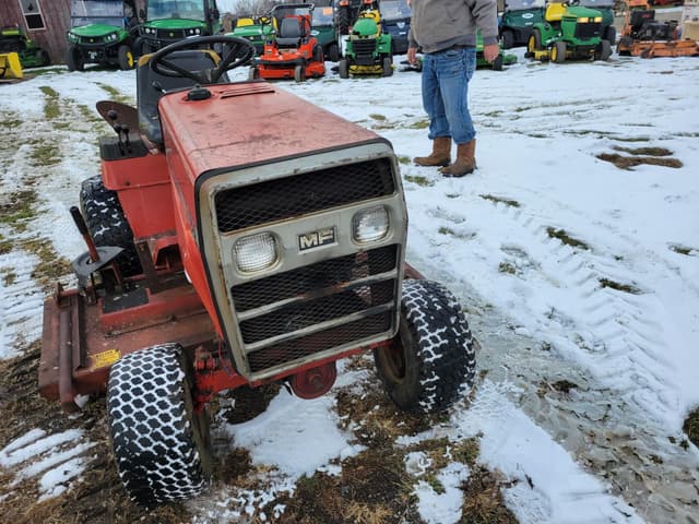 Image of Massey Ferguson 1655 equipment image 1