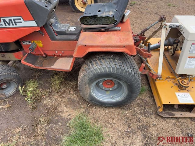 Image of Massey Ferguson 1655 equipment image 1