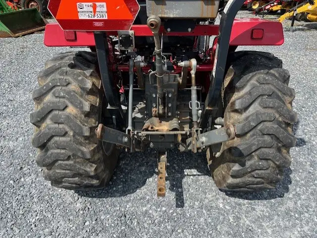Image of Massey Ferguson 1734 equipment image 4