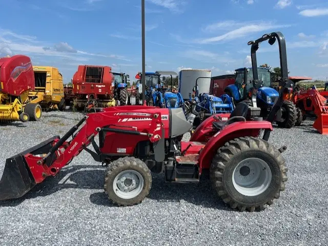 Image of Massey Ferguson 1734 Primary image