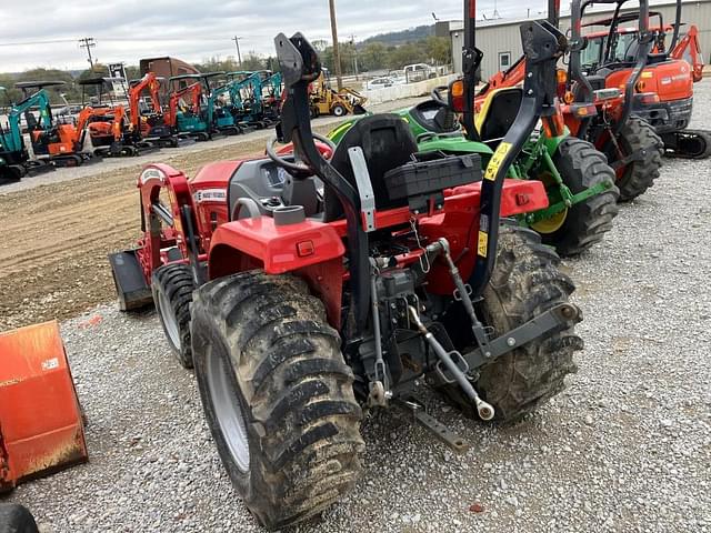 Image of Massey Ferguson 1735 equipment image 3