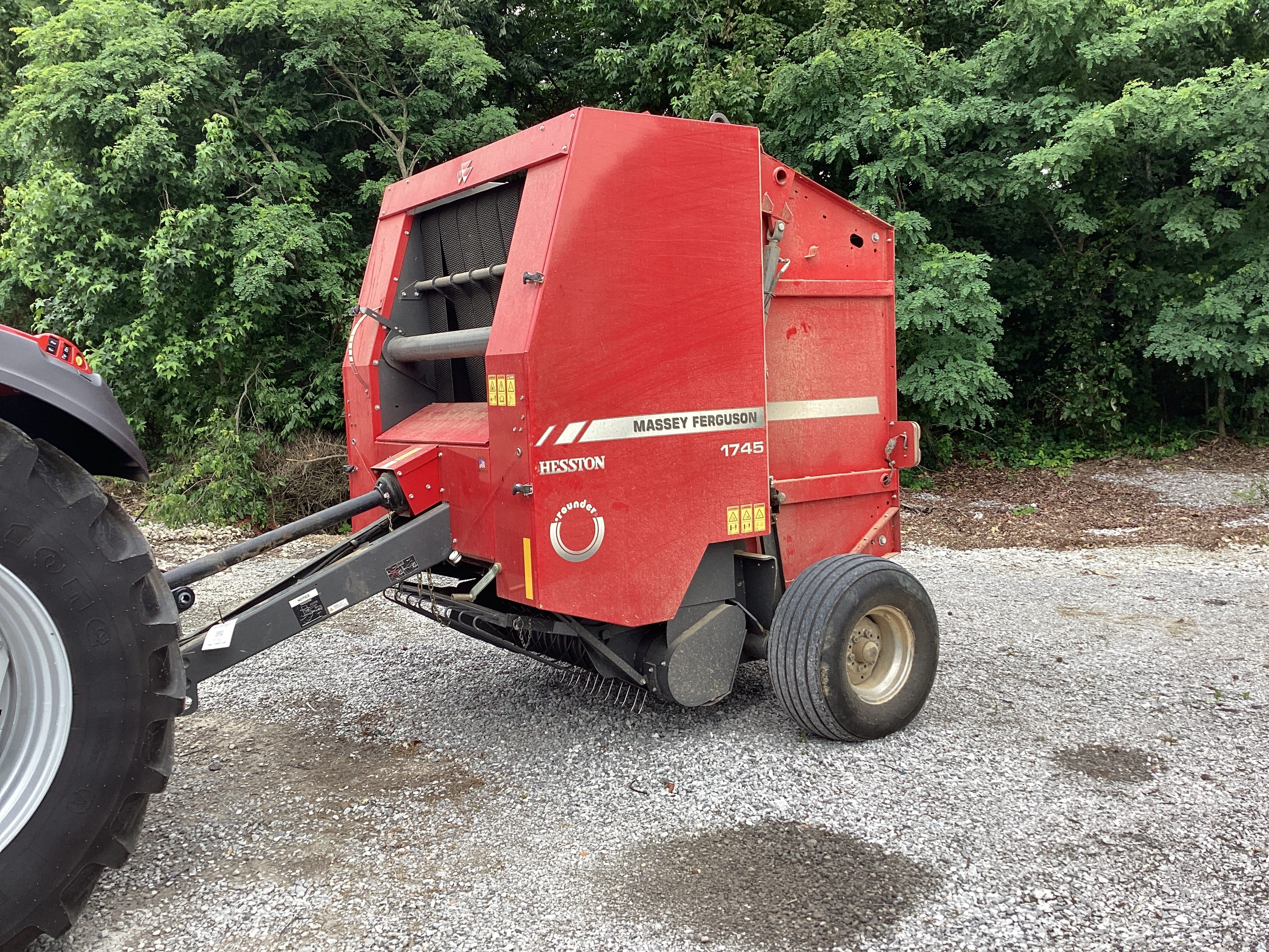 Main image Massey Ferguson 1745