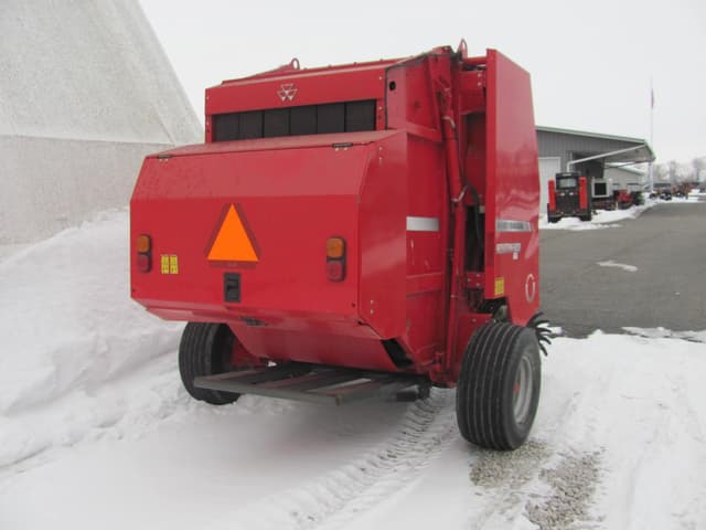 Image of Massey Ferguson 1745 equipment image 1