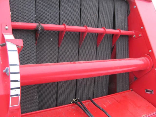 Image of Massey Ferguson 1745 equipment image 3