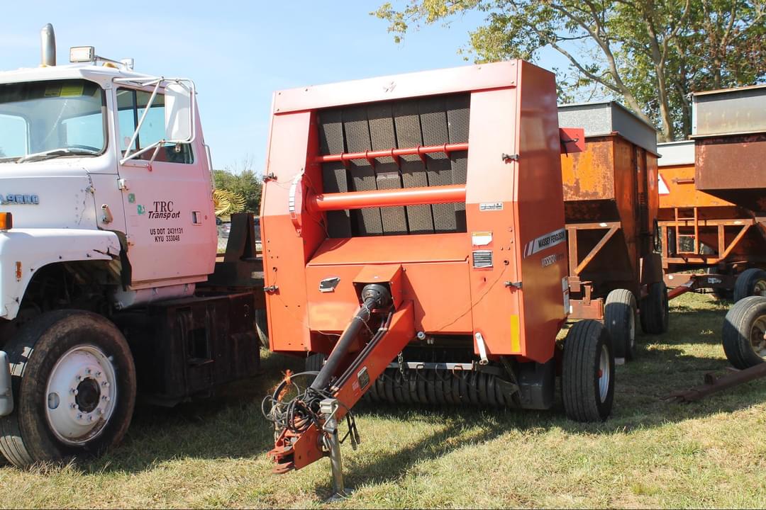 Image of Massey Ferguson 1745 Image 0