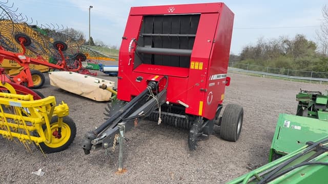 Image of Massey Ferguson 1745 equipment image 1