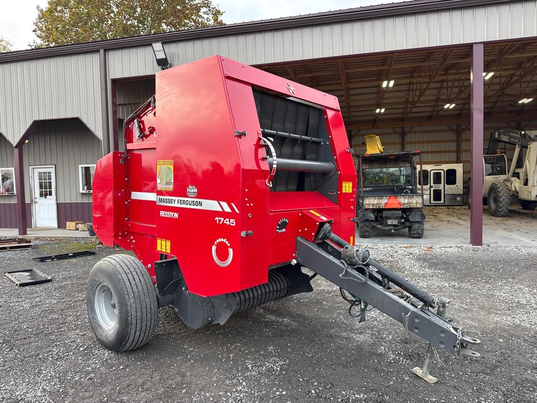 Image of Massey Ferguson 1745 Primary image