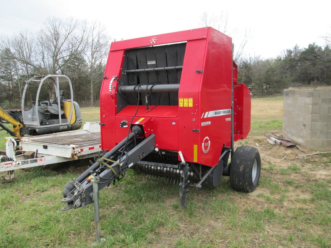 Image of Massey Ferguson 1745 Primary image