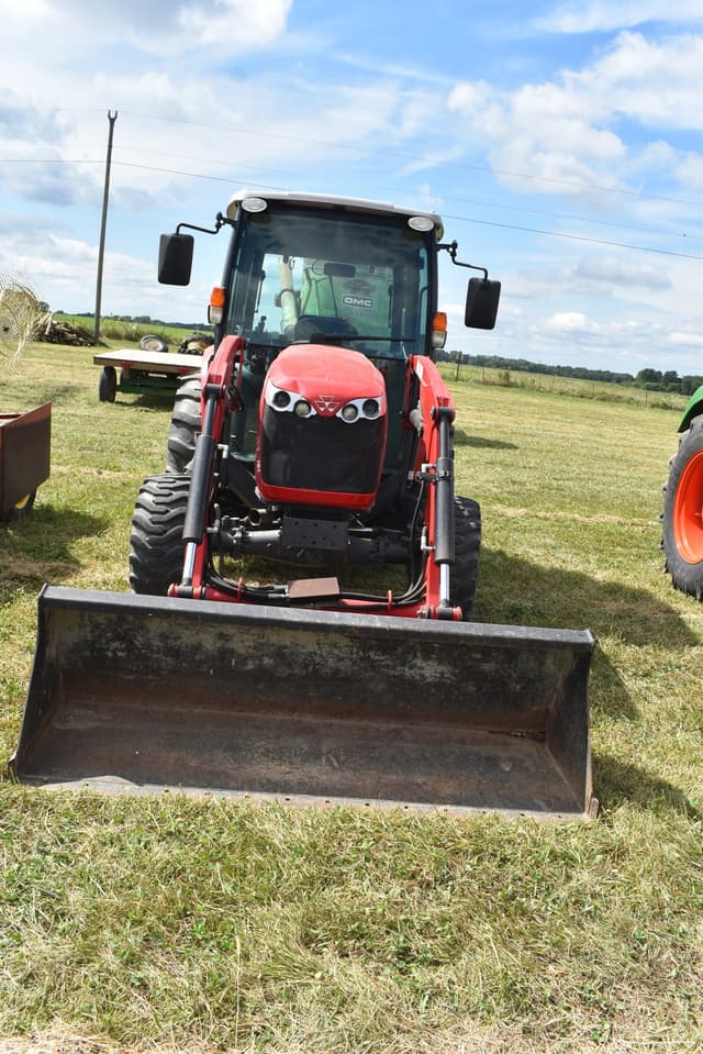 Image of Massey Ferguson 1749 equipment image 1