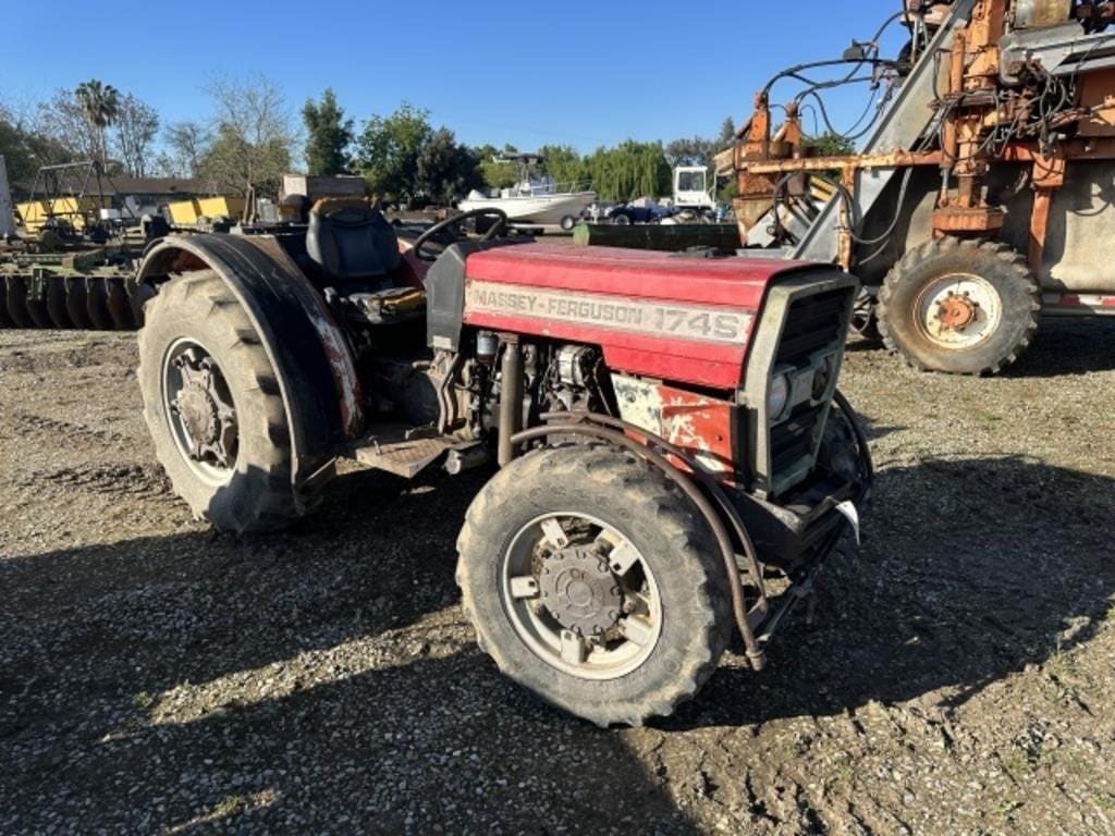 Main image Massey Ferguson 174S