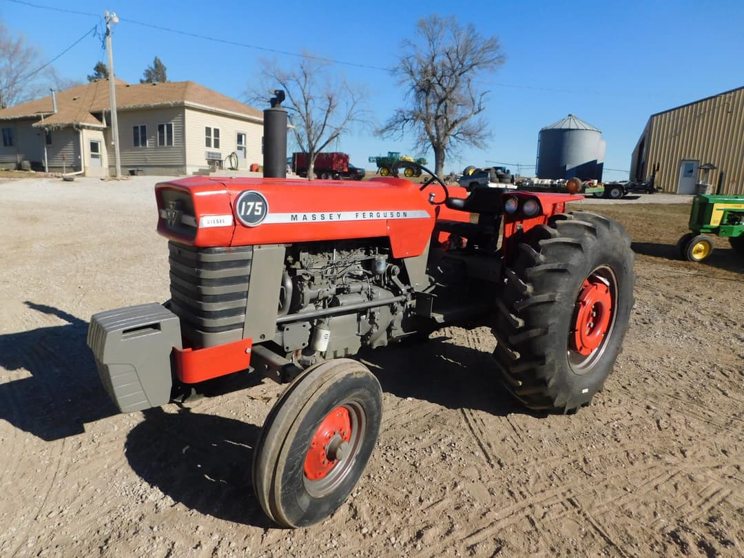 Image of Massey Ferguson 175 Image 0