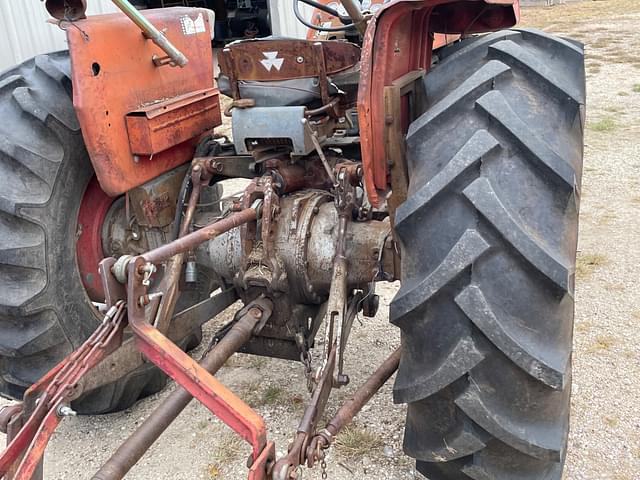 Image of Massey Ferguson 175 equipment image 4