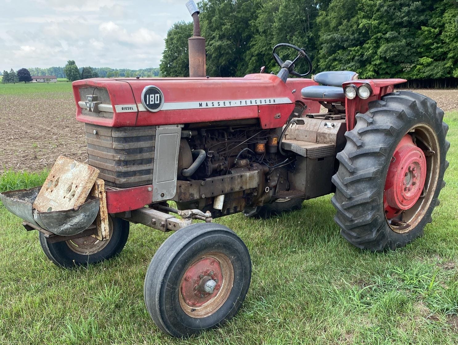Main image Massey Ferguson 180
