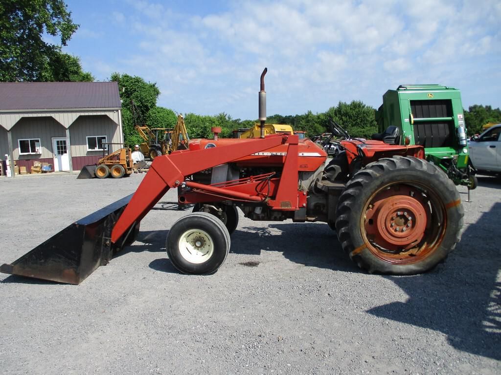 Main image Massey Ferguson 180