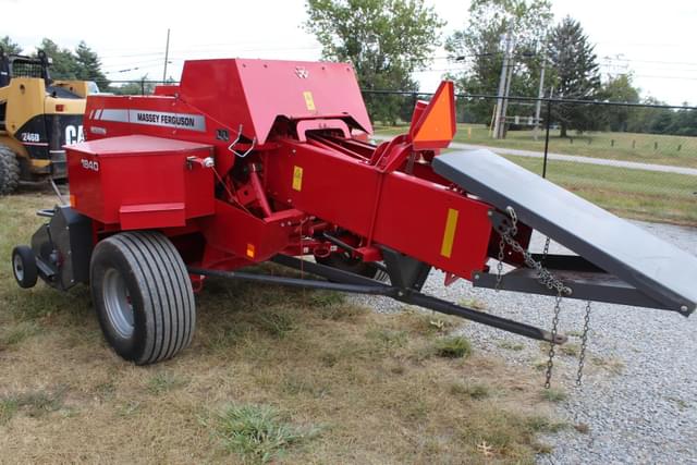 Image of Massey Ferguson 1840 equipment image 3