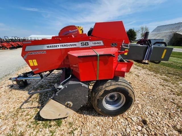 Image of Massey Ferguson 1840 equipment image 3