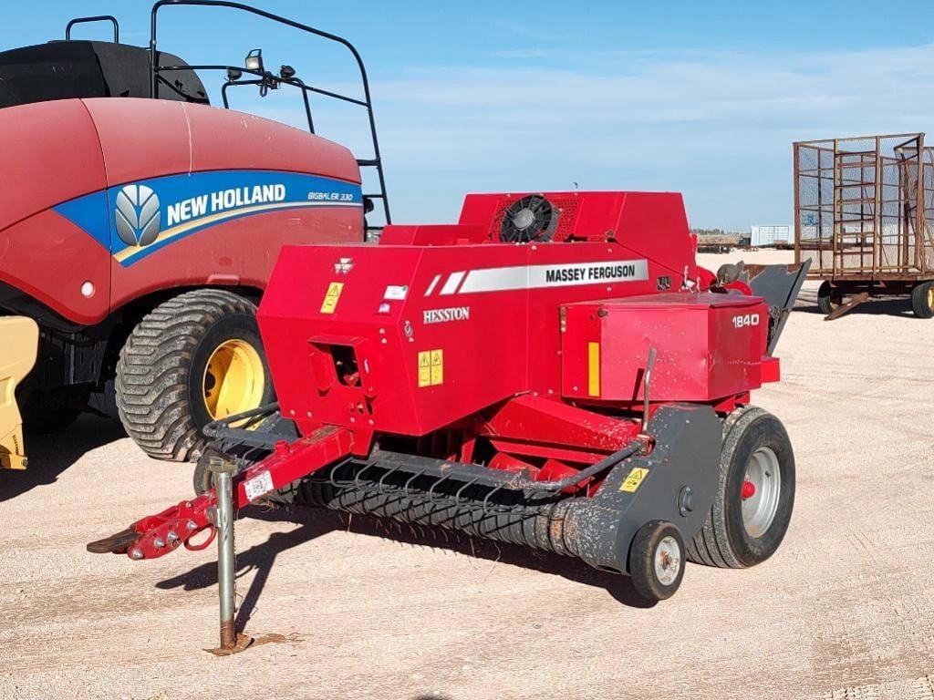 Massey Ferguson 1840 Equipment Image0