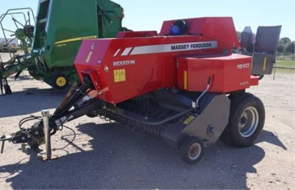 Image of Massey Ferguson 1840 Primary image