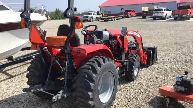 Image of Massey Ferguson 1840E equipment image 3