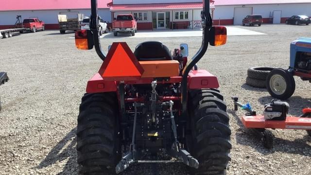 Image of Massey Ferguson 1840E equipment image 2