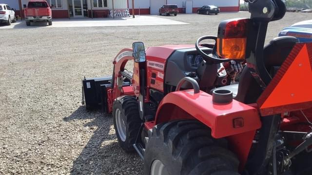 Image of Massey Ferguson 1840E equipment image 1