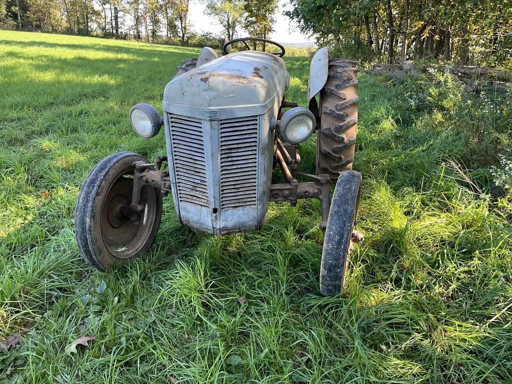 Image of Massey Ferguson 20 Image 1