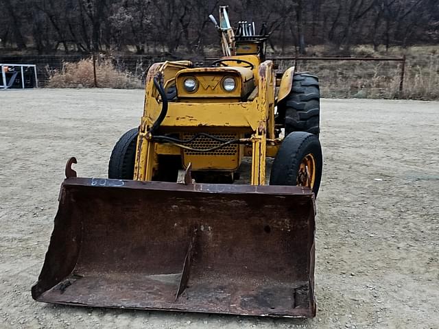 Image of Massey Ferguson 202 equipment image 1