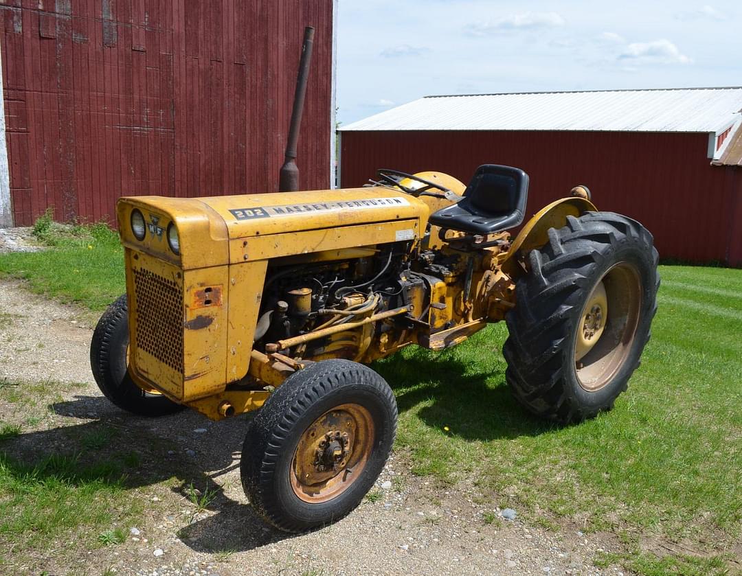 Image of Massey Ferguson 202 Primary image
