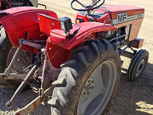 Image of Massey Ferguson 205 equipment image 2