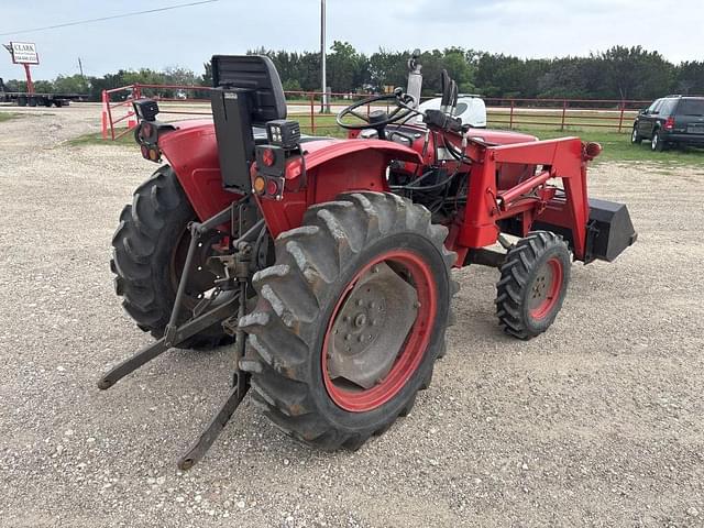 Image of Massey Ferguson 210 equipment image 4