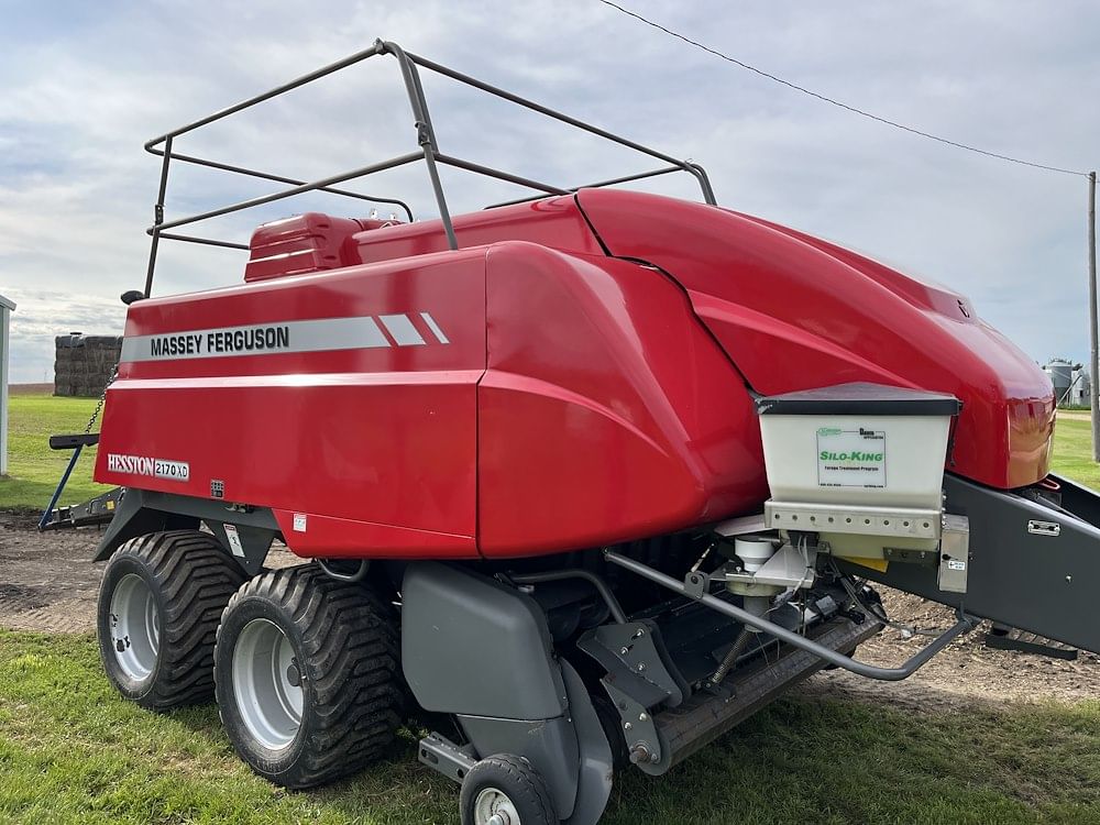 2013 Massey Ferguson 2170XD Equipment Image0