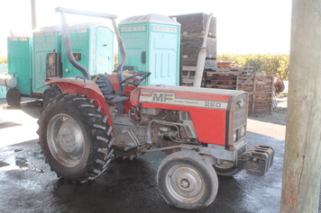 Main image Massey Ferguson 220