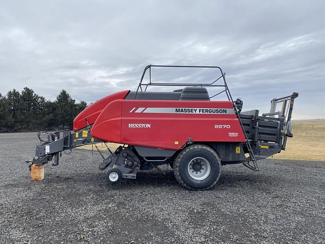 Image of Massey Ferguson 2270 equipment image 1