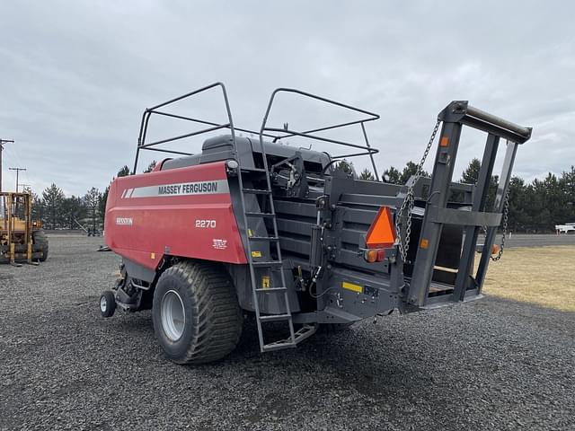 Image of Massey Ferguson 2270 equipment image 3