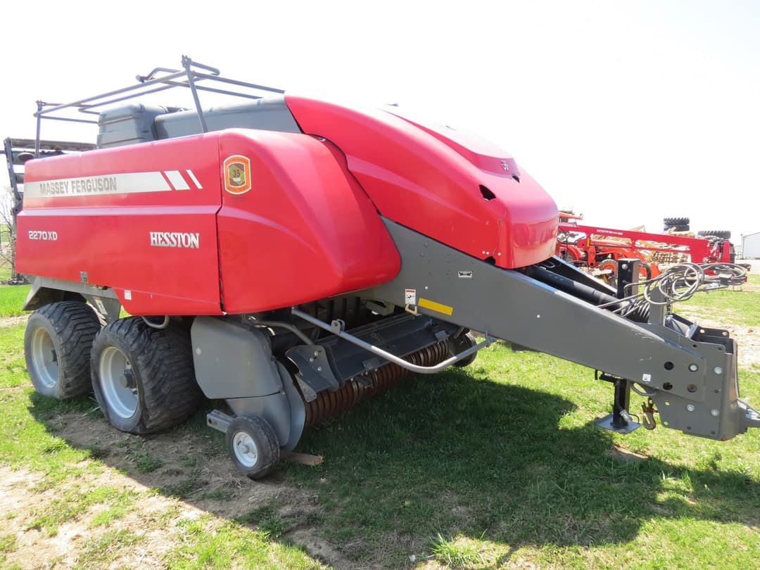Image of Massey Ferguson 2270XD Primary Image