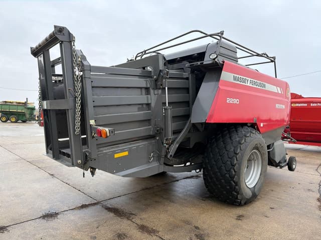 Image of Massey Ferguson 2290 equipment image 2