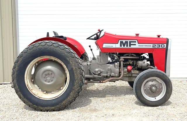 Image of Massey Ferguson 230 equipment image 2