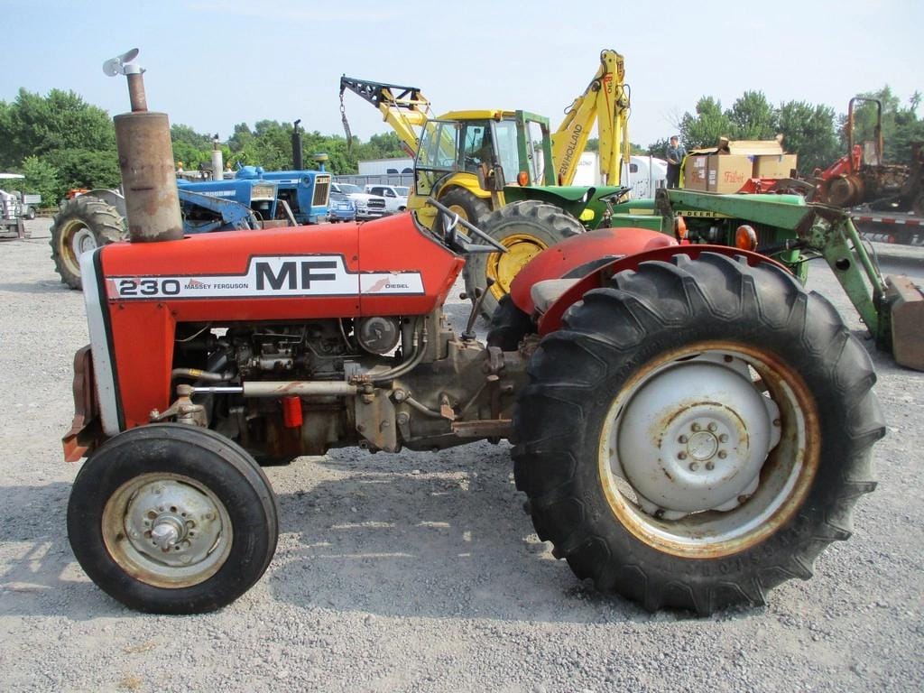 Main image Massey Ferguson 230