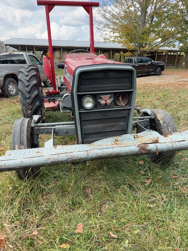 Image of Massey Ferguson 230 equipment image 2