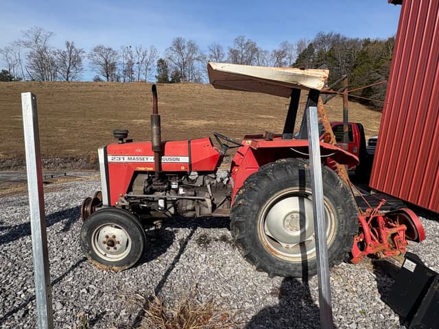 Image of Massey Ferguson 231 equipment image 1