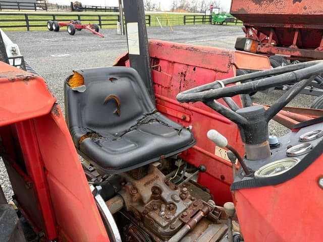 Image of Massey Ferguson 231 equipment image 4