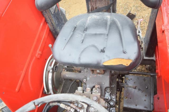 Image of Massey Ferguson 231 equipment image 3